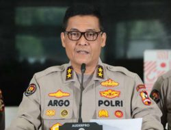 Berkas lengkap, Polri serahkan Bupati Nganjuk dan 6 TSK ke Kejari Nganjuk