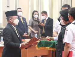 Dolfie Angkouw resmi duduk sebagai Anggota DPRD Manado, Dondokambey minta langsung menyesuaikan