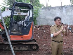 Jelang malam Andrei Angouw susuri Karangria, ini yang dilakukannya