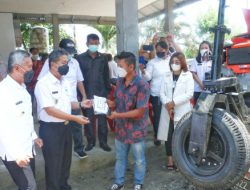 Perkuat pertanian, FDW-PYR serahkan bantuan benih dan alat pertanian 355 poktan