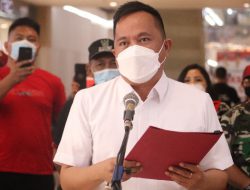 Richard Sualang laporkan perkembangan vaksinasi di Manado kepada Presiden Jokowi