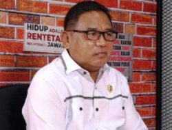 Wabup Parapaga himbau masyarakat jangan termakan hoaks efek vaksin Covid-19