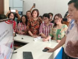 Jocke Legi launching aplikasi Simpel Terpadu terobosan Dinas Pendidikan Mitra
