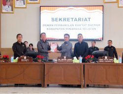 Bupati FDW paparkan LKPJ Pemkab Minsel 2022 di paripurna DPRD