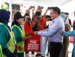 Dihadiri Walikota Maurits Mantiri, TP PKK dan DWP Bitung salurkan paket sembako ke petugas kebersihan