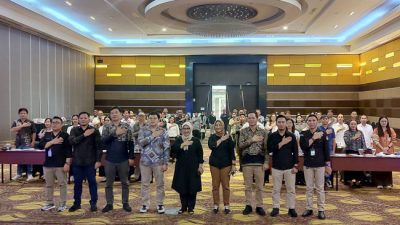 Hadirkan Anggota DKPP RI, KPU Minahasa Tenggara Bekali 60 PPK