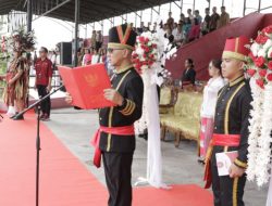 Pj Bupati Mitra Ronald Sorongan Pimpin Upacara Peringatan Hardiknas