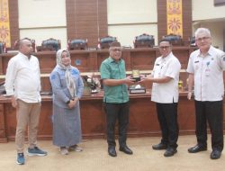 Setwan Sulut kepada DPRD Gorontalo: Ketua Dewan Kami Suka Tinju, Mau Sparing Bisa