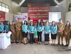 Didampingi Ketua Ellen Cumemtas, Devi Tanos Kunjungi Posyandu Matohas Desa Rasi