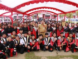 Steven Kandouw Ajak Pelajar SMAN 1 Tomohon Bersaing dalam Menuntut Ilmu
