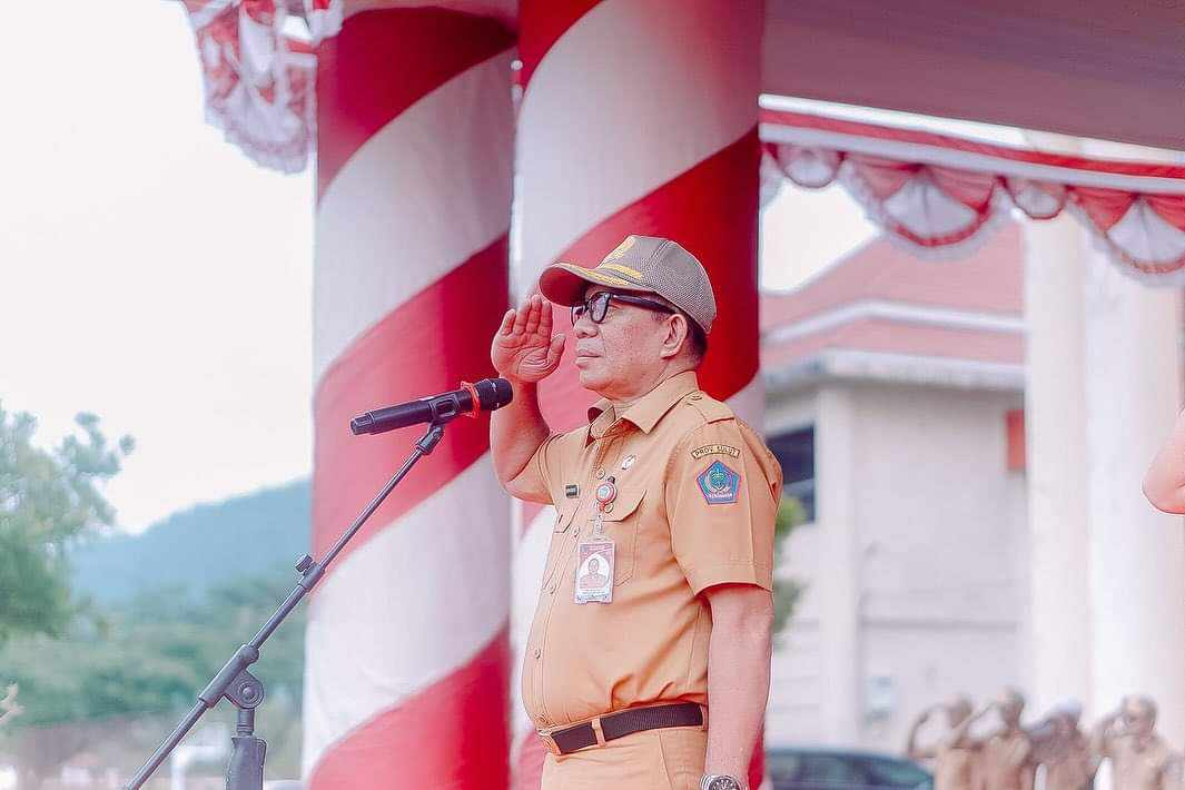 Plh Bupati Bolmut, Darwin Muksin, S. Sos, MM