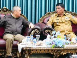 Gubernur YSK Dampingi Menhub Temui Korban Tragedi KM Barcelona VA dan Tinjau Proyek Kemenhub di Sulut
