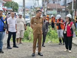 Bupati Ronald Kandoli Lanjutkan Pelebaran Ruas Jalan Ratahan Yang Sempat Mangkrak di 2023