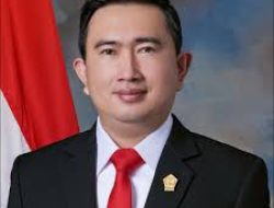 Perda Pajak dan Retribusi di Tetapkan,Rocky Wowor Sebut Penguatan PAD menjadi kunci