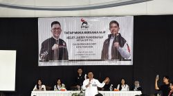Ketua DPP PSI Melky Jakhin Pangemanan Gelar Tatap Muka Bersama Calon Pengurus DPRt se- Kota Tomohon
