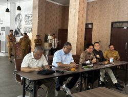 Ngopi Bareng FORWARD Sulut, Fransiskus A Silangen Sebut Pers Memiliki Peran Penting Dan Fungsi Kontrol Sosial