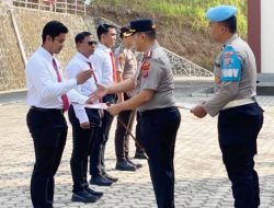 Kapolres AKBP Handoko Sanjaya Beri Penghargaan 22 Personel Polres Mitra